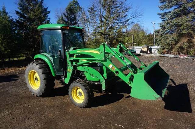 Image of John Deere 4320 equipment image 2