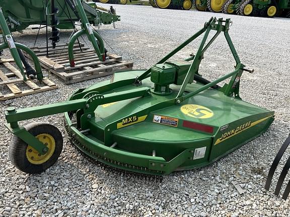 Image of John Deere MX5 equipment image 4