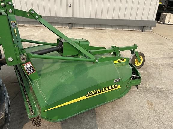 Image of John Deere MX5 equipment image 1