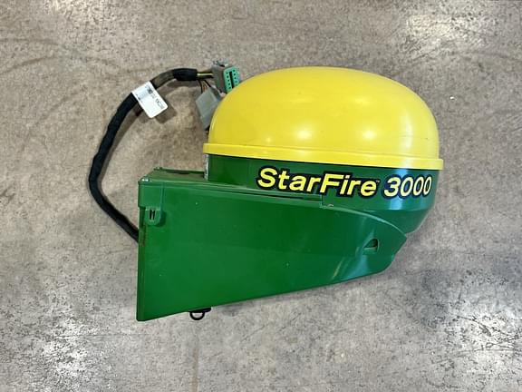 Image of John Deere StarFire 3000 Image 0