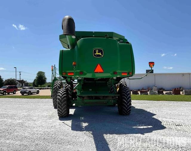 Image of John Deere S550 equipment image 4