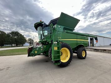 Main image John Deere S670