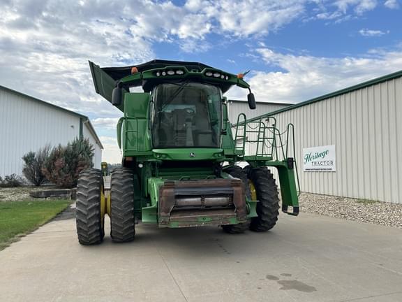 Image of John Deere S670 equipment image 2