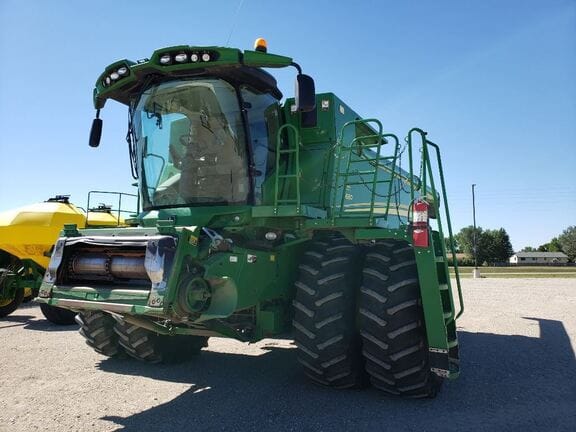 Main image John Deere S680