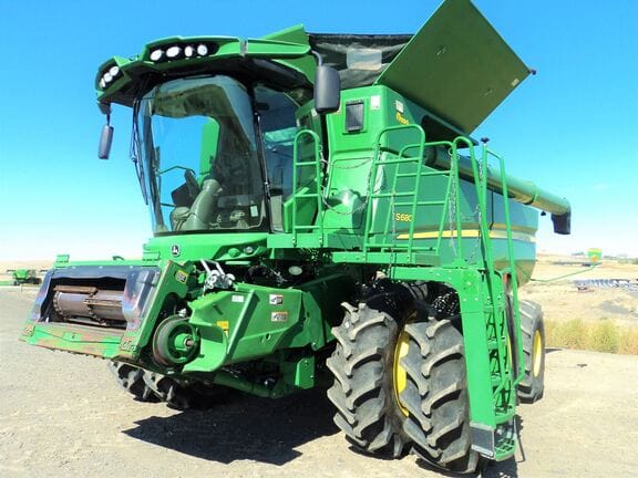 Main image John Deere S680