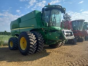 Main image John Deere S680 0