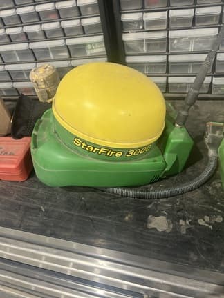 Image of John Deere StarFire 3000 Primary image