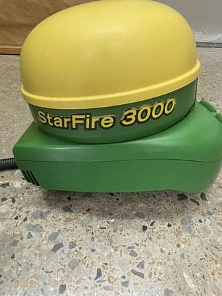 Image of John Deere StarFire 3000 equipment image 1