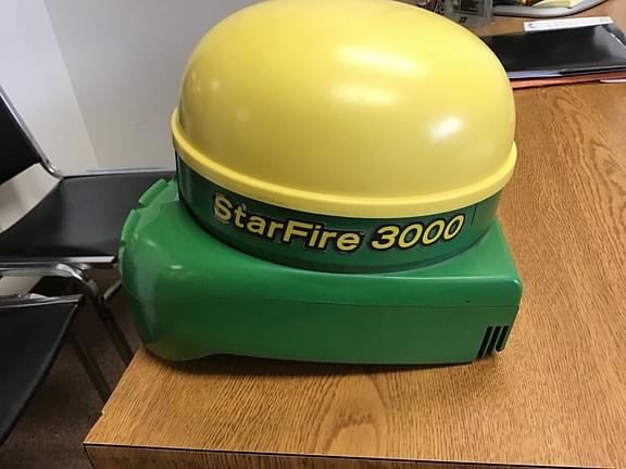 Image of John Deere StarFire 3000 Primary image