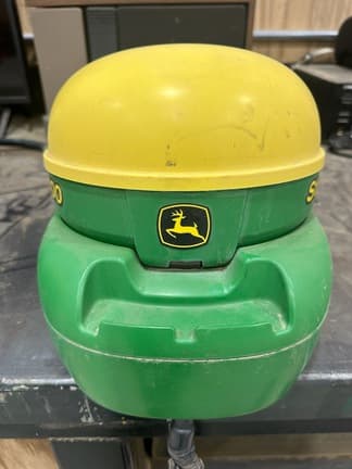 Image of John Deere StarFire 3000 Image 0