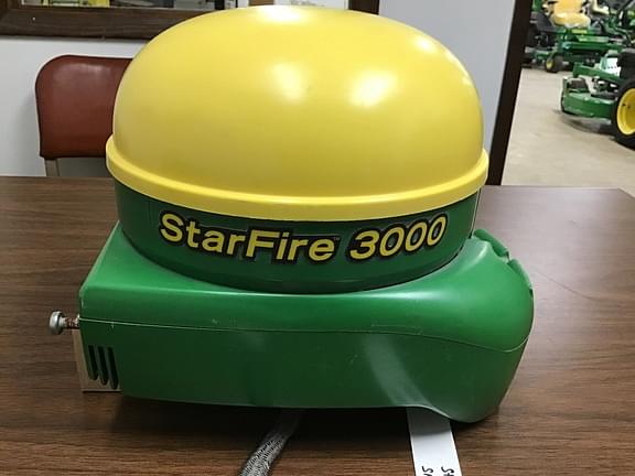 Image of John Deere StarFire 3000 Primary image