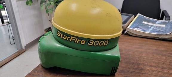 Image of John Deere StarFire 3000 Image 1