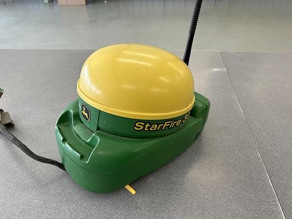 Image of John Deere StarFire 3000 Primary image