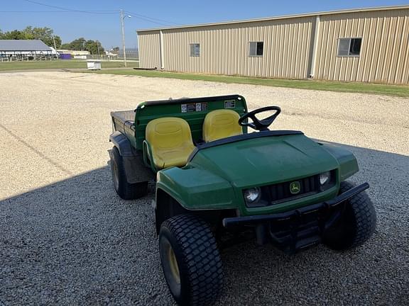 Image of John Deere Gator TS 4x2 equipment image 2