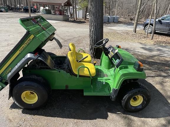 Image of John Deere Gator TS 4x2 equipment image 2