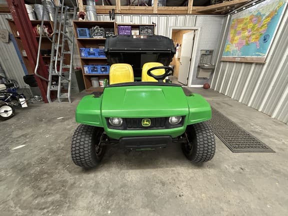 Image of John Deere Turf TX equipment image 2