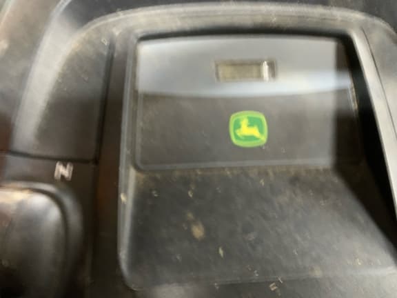 Image of John Deere X300 equipment image 4