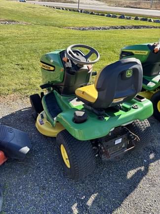 Image of John Deere X300 equipment image 4