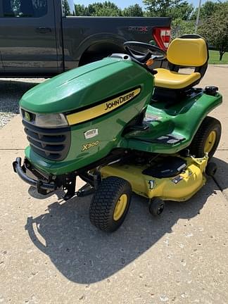 Image of John Deere X300 equipment image 1