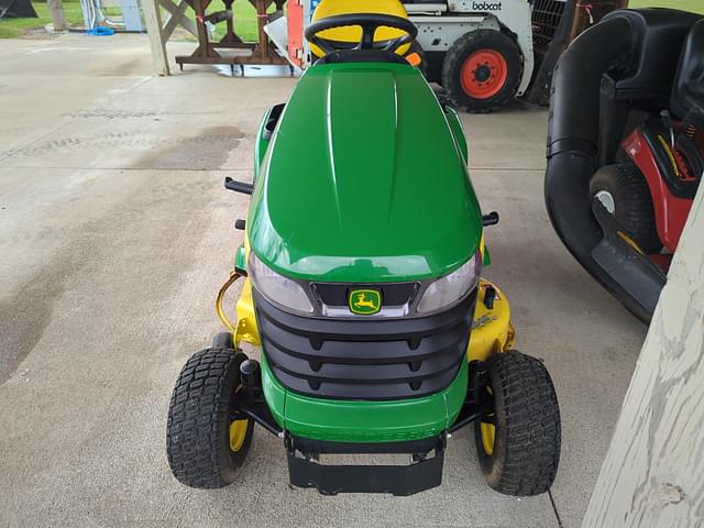 Image of John Deere X300 equipment image 1