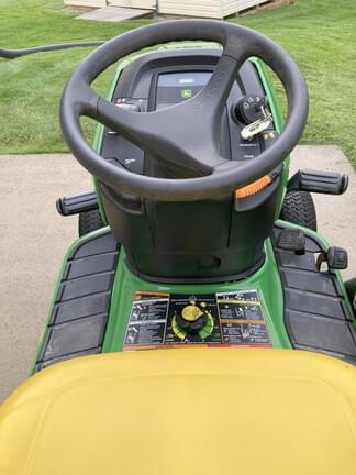 Image of John Deere X300 equipment image 3