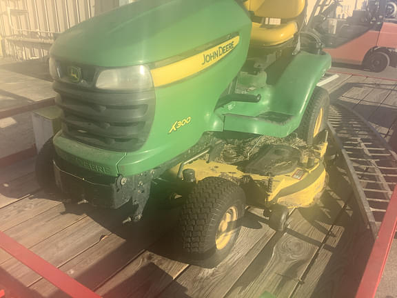 Image of John Deere X300 Primary image