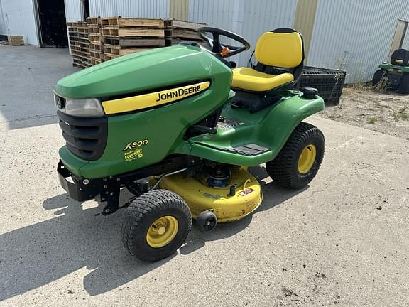 Image of John Deere X300 Primary image