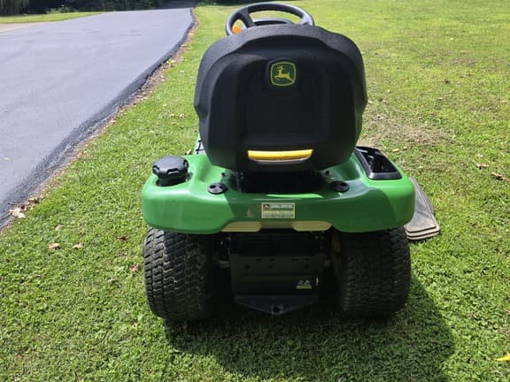 Image of John Deere X300 equipment image 3
