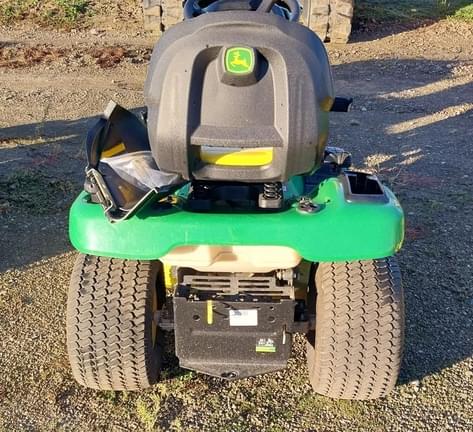 Image of John Deere X300 equipment image 3