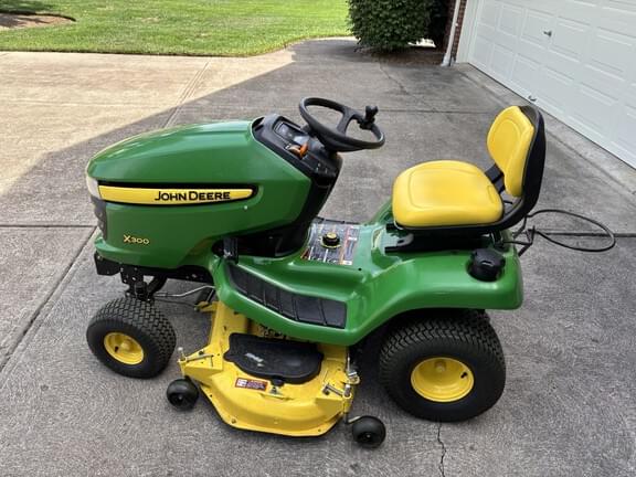 Image of John Deere X300 equipment image 2