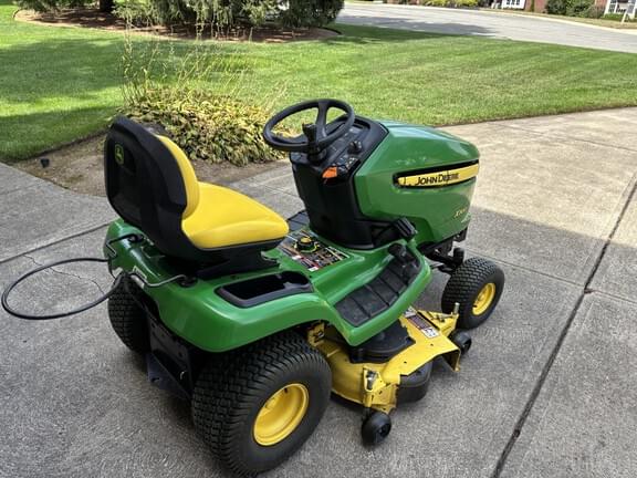 Image of John Deere X300 equipment image 4
