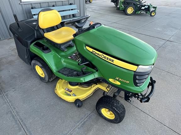 Image of John Deere X300R equipment image 1