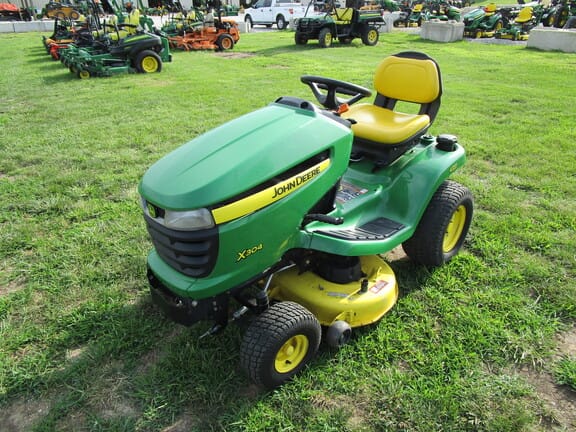 Main image John Deere X304