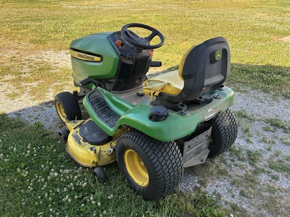 Image of John Deere X320 Image 1