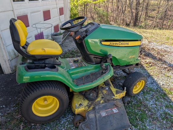 2011 John Deere X320 Equipment Image0