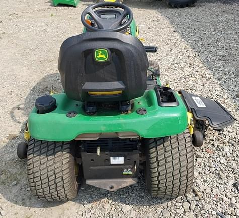 Image of John Deere X320 equipment image 3