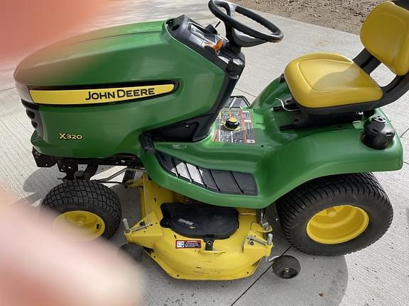 Image of John Deere X320 equipment image 2