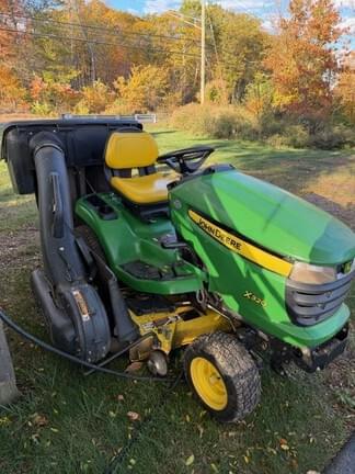 Image of John Deere X320 Image 0