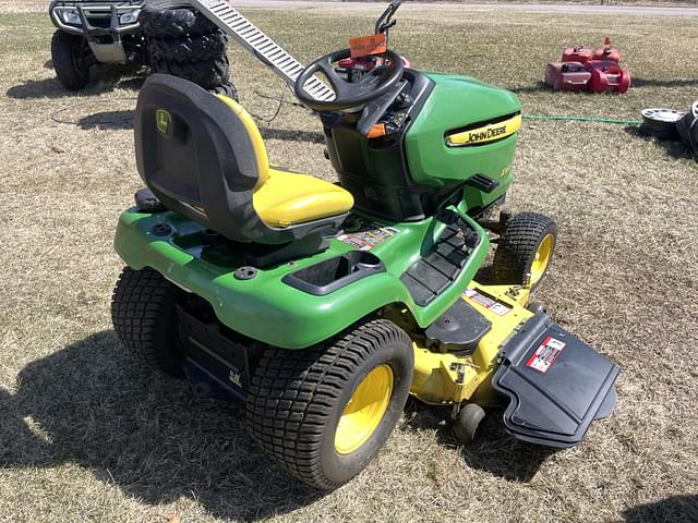 Image of John Deere X320 equipment image 3