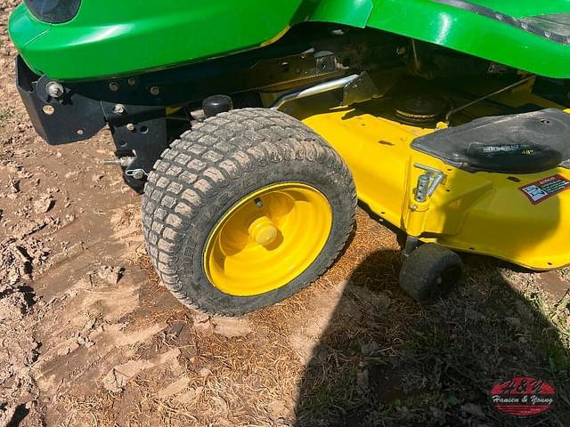 Image of John Deere X320 equipment image 1