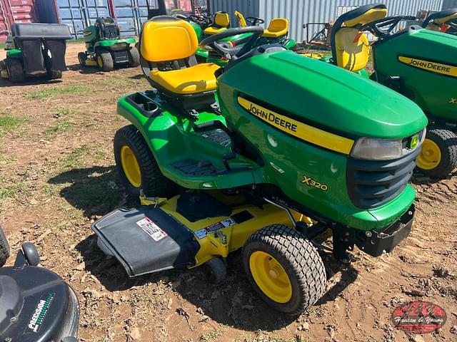 Image of John Deere X320 equipment image 4