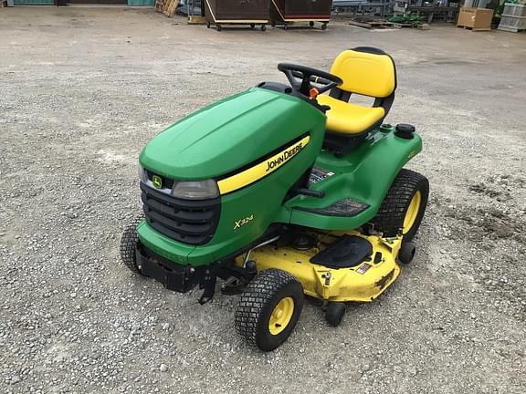 Image of John Deere X324 equipment image 2