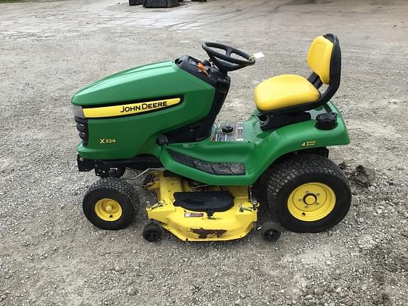 Image of John Deere X324 equipment image 3