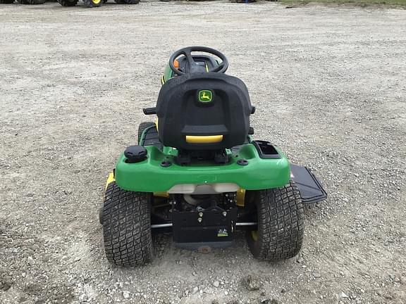 Image of John Deere X324 equipment image 4