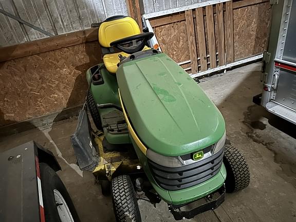 Image of John Deere X324 Primary image