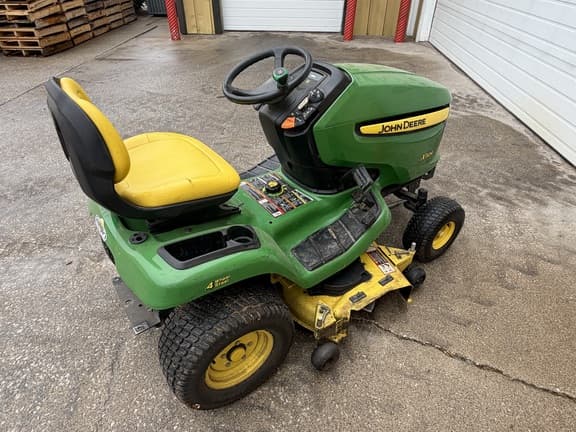 Image of John Deere X324 Image 1