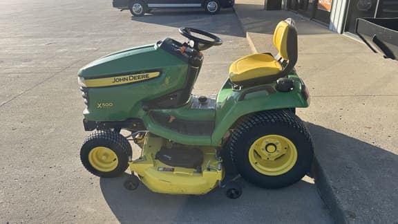 Image of John Deere X500 equipment image 2