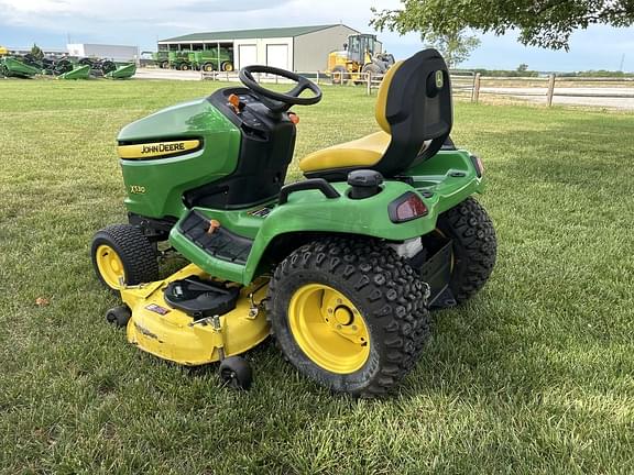 Image of John Deere X530 equipment image 3
