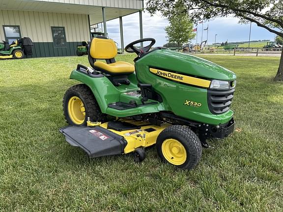 Image of John Deere X530 equipment image 2