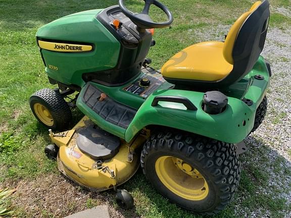 Image of John Deere X530 Image 0